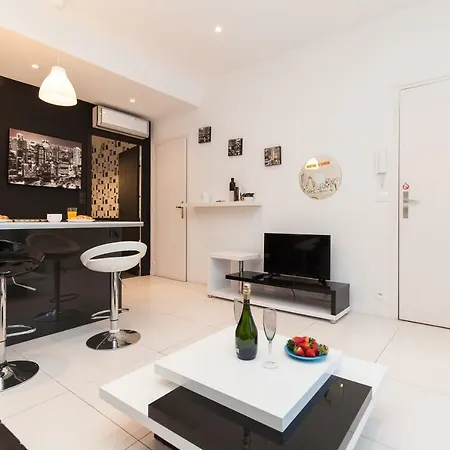 New York 2 Pieces 3 Etoiles Calme Plein Centre De Cannes, 5mn Des Plages Et Palais Appartement