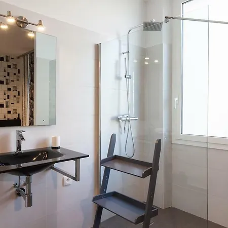 New York 2 Pieces 3 Etoiles Calme Plein Centre De Cannes, 5mn Des Plages Et Palais Cannes