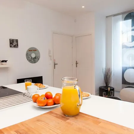 Apartment New York 2 Pieces 3 Etoiles Calme Plein Centre De Cannes, 5mn Des Plages Et Palais